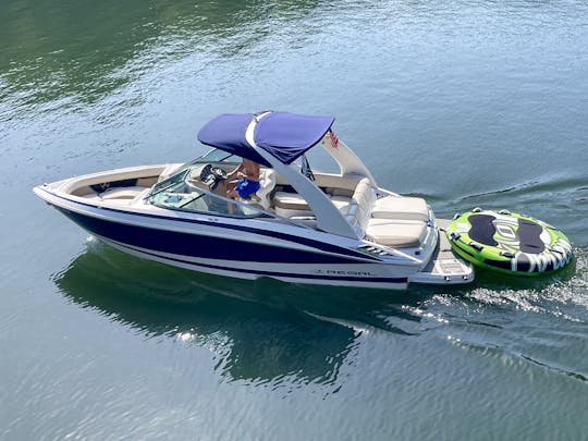 Sua experiência de luxo: Luxury Regal Boat (Driver Incl. 👨‍✈️) BYOB