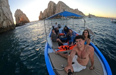 Comfortable 25ft Panga Perfect For Sightseeing Trips in Cabo San Lucas