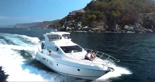 Beatiful Azimut 55 Yacht in Puerto vallarta