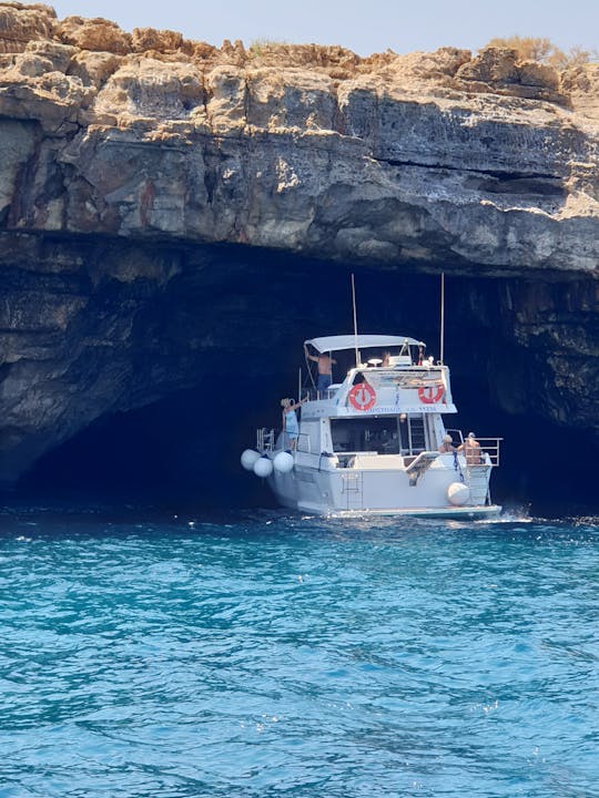 🌊 レシムノンの海岸線をユニークな方法で発見しよう！🚤 