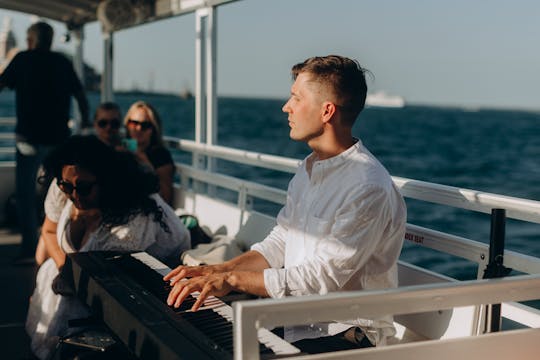  Chicago Water Music on the Chicago River Scenic River cruises with live music