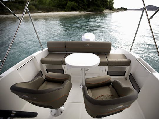 Rent a boat Atlantic suncruiser 630