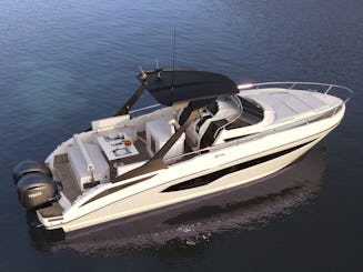 Luxury speedboat FIM 340 Regina