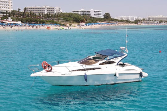 Iate a motor GOBBI 375 em Ayia Napa