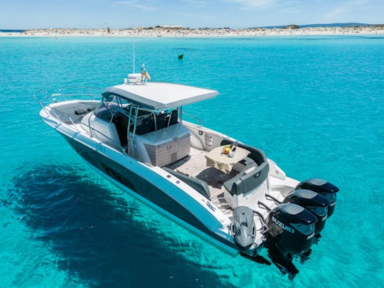 Journée en bateau à Formentera - SESSA MARINE LARGO KEY 36