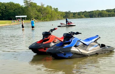 LAKE LEWISWILLE FUN AT PARTY COVE WITH BRAND NEW JETSKIS 
