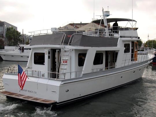Yacht de fête Willard de 65 pieds pouvant accueillir 32 personnes à Newport Beach, en Californie