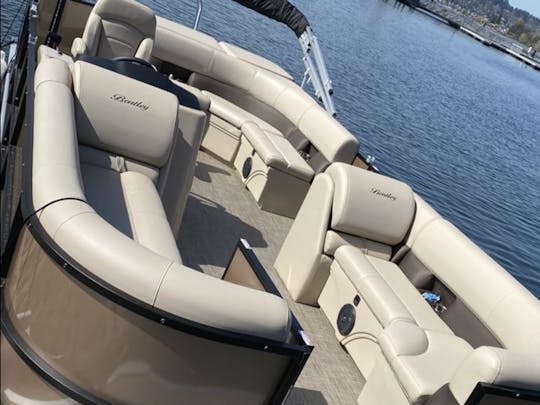 2021 Bentley Pontoon Boat Rental in Renton, Washington