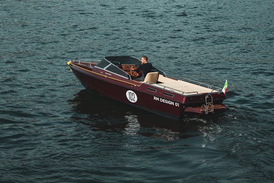 Mostes Venere Boat Elegant and a Rent in Como with charter 