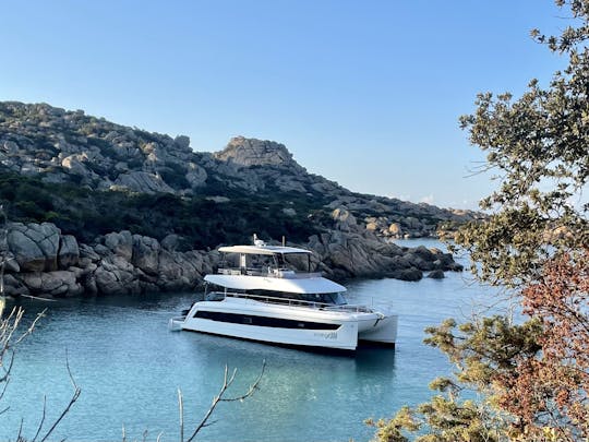 Stunning Catamaran Fountaine Pajot MY44 French Riviera