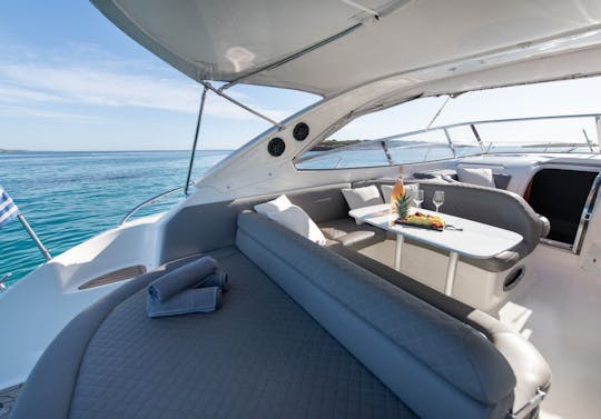 Chase the Horizon in Style on board Bavaria 37!