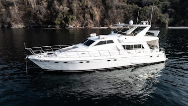 65 foot Party boat for Luxury Cruising in in Playa Herradura