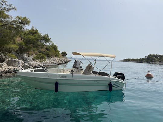 Location de bateaux sur l'île de Brac
