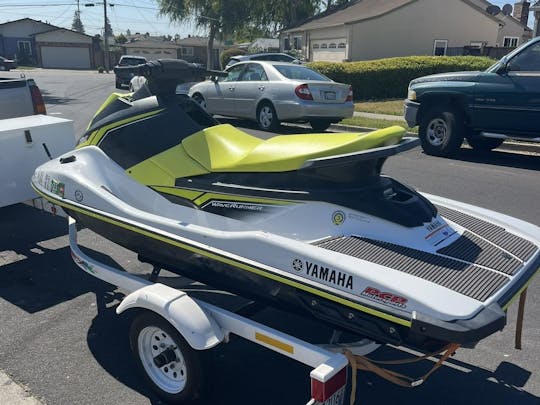 Jetski Yamaha EX (PWC) pour 2 personnes à Hayward