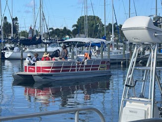 Aluguel de pontão Great Bentley de 24 pés em Lake Wales, Flórida