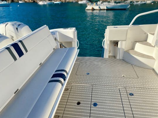 Intrepid 47' — Alquiler de yates deportivos de lujo