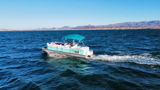 🐬25' Premier Pontoon Boat with an optional fun Captian! 