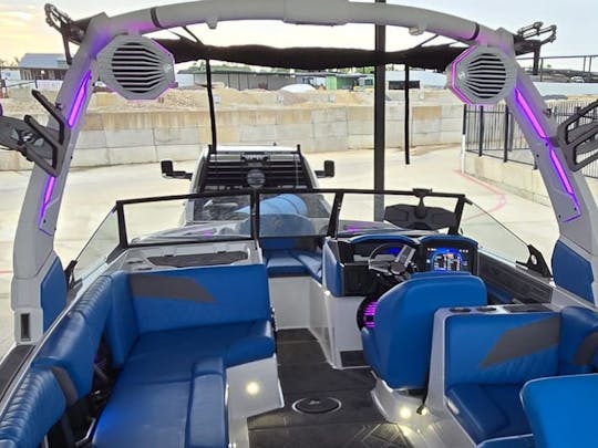 NOVÍSSIMO Wakeboat de luxo Tigè Z3 2024