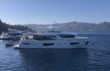 Get a blue cruise service with our lady, Motoryacht Numerine 26XP in Bodrum, TR 