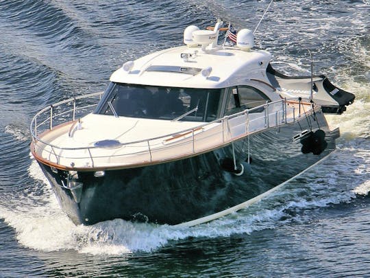 Yacht à moteur Austin Parker de 45 pieds | Élégant, moderne et luxueux | Miami Beach