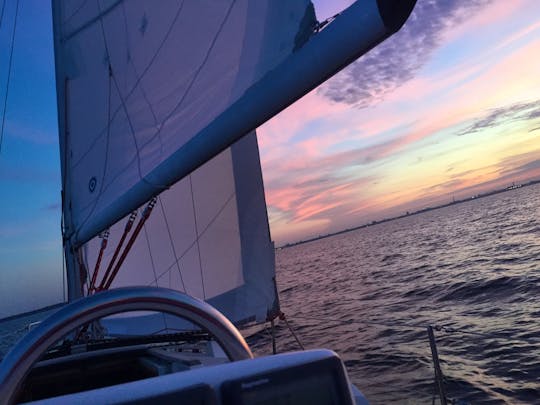 Captained Charter 30' Sailboat in Milwaukee, Wisconsin