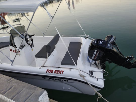 Bateau Poséidon de 16 pieds à louer à Skiathos 