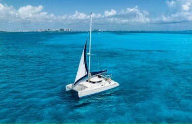 Gorgeous Private Catamaran for 25 People Open bar