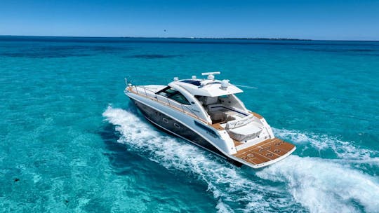 Sea Ray Sundancer 48 FT in Cancun – Your Gateway to Luxury and Caribbean Bliss