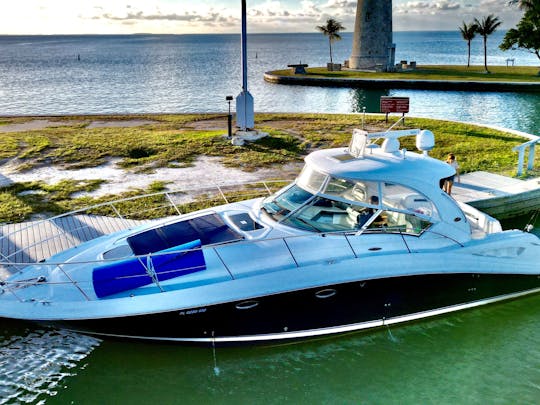 ⭐️⭐️⭐️⭐️⭐️ Desfrute de um luxuoso iate e jetski de 48 pés em Miami: Sea Ray Sundancer