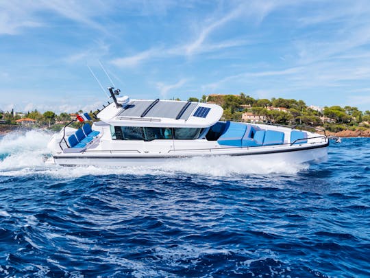 Brand New Head-Turning 37' Private Yacht - 3-hour Private Charter