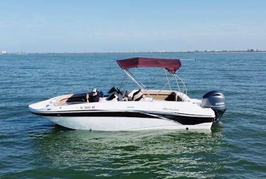 Bateau Hurricane Deck 2018, 9 places, 150 ch