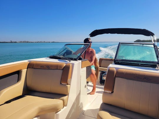 24 pieds Sea Ray Bowrider - Survolez la baie avec style !
