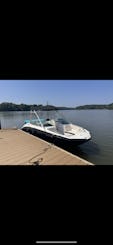 Yamaha para 8 pessoas em Lake Wylie *INCLUI GASOLINA*