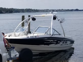 🚤 2010 Bayliner 195 F-19 – Power, Comfort, and Fun on the Water!