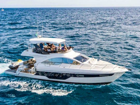 Luxury Yacht 2021 model Schaefer 65 at Cabo San Lucas