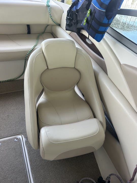 Bateau Chaparral 220 SSi | Ski, wakeboard et tube sur Canyon Lake Tx