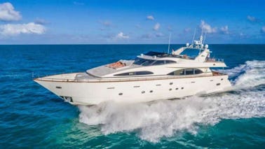 Azimut Mega Yacht 100' of Luxury (Up to 12 Guests) 