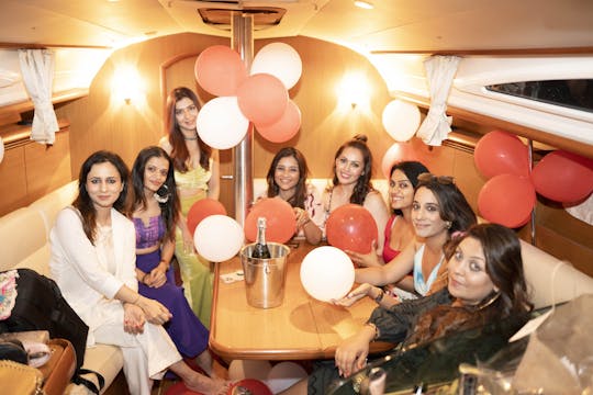 Luxury Sailing Experience in the Mumbai