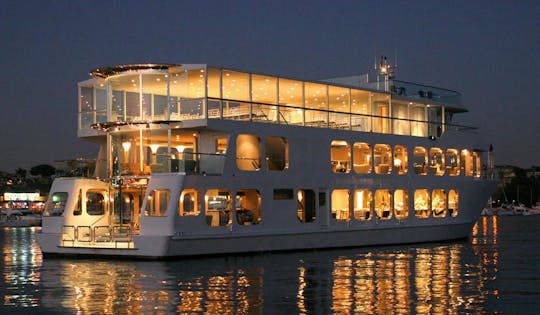 130ft Luxury Yacht Private Charter in NYC | 6-Course Dinner and Live Music