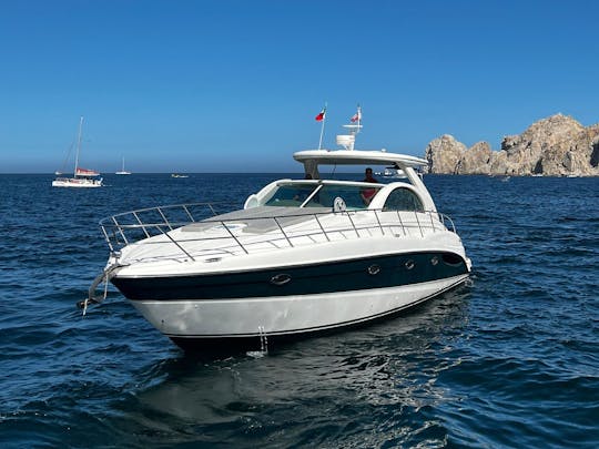 45ft Maxum Motor Yacht in Cabo