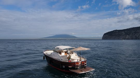 Sorrento a Capri e Costa Amalfitana com Aprea Mare don giovanni