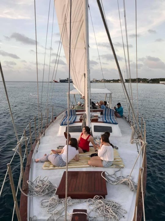 Alquiler de velero personalizado de 40 pies en Cozumel