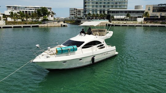 Amazing 42' Azimut Yacht fly bridge with jetski SEADOO