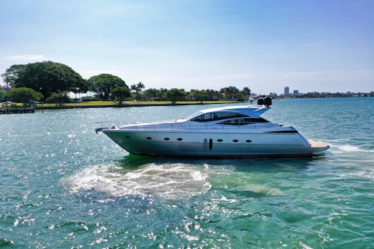 Pershing 62 + Tapis flottant