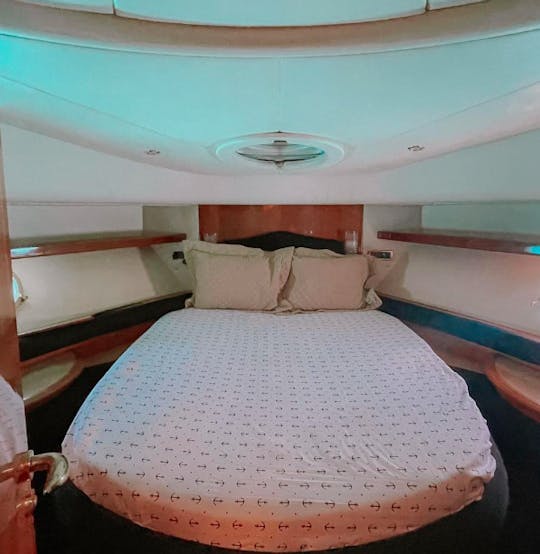 LUXURY YACHT AZIMUT 55FT MOTOR YACHT