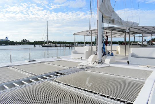 Gorgeous Spacious Open Bar Catamaran For Best Time