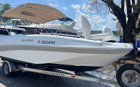 Bote Southwind de 20 pies, capacidad para 6 personas