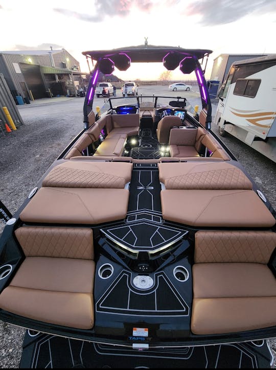 NOVO Wakeboat de luxo Tigè Z3 2024 em Flower Mound, Texas 