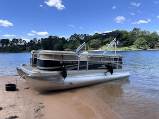 20 pieds Ponton Bennington SL sur le lac Keowee