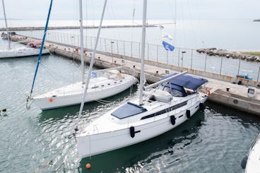 Iate à vela Bavaria 46 (Blue-D) em Lefkada, Grécia